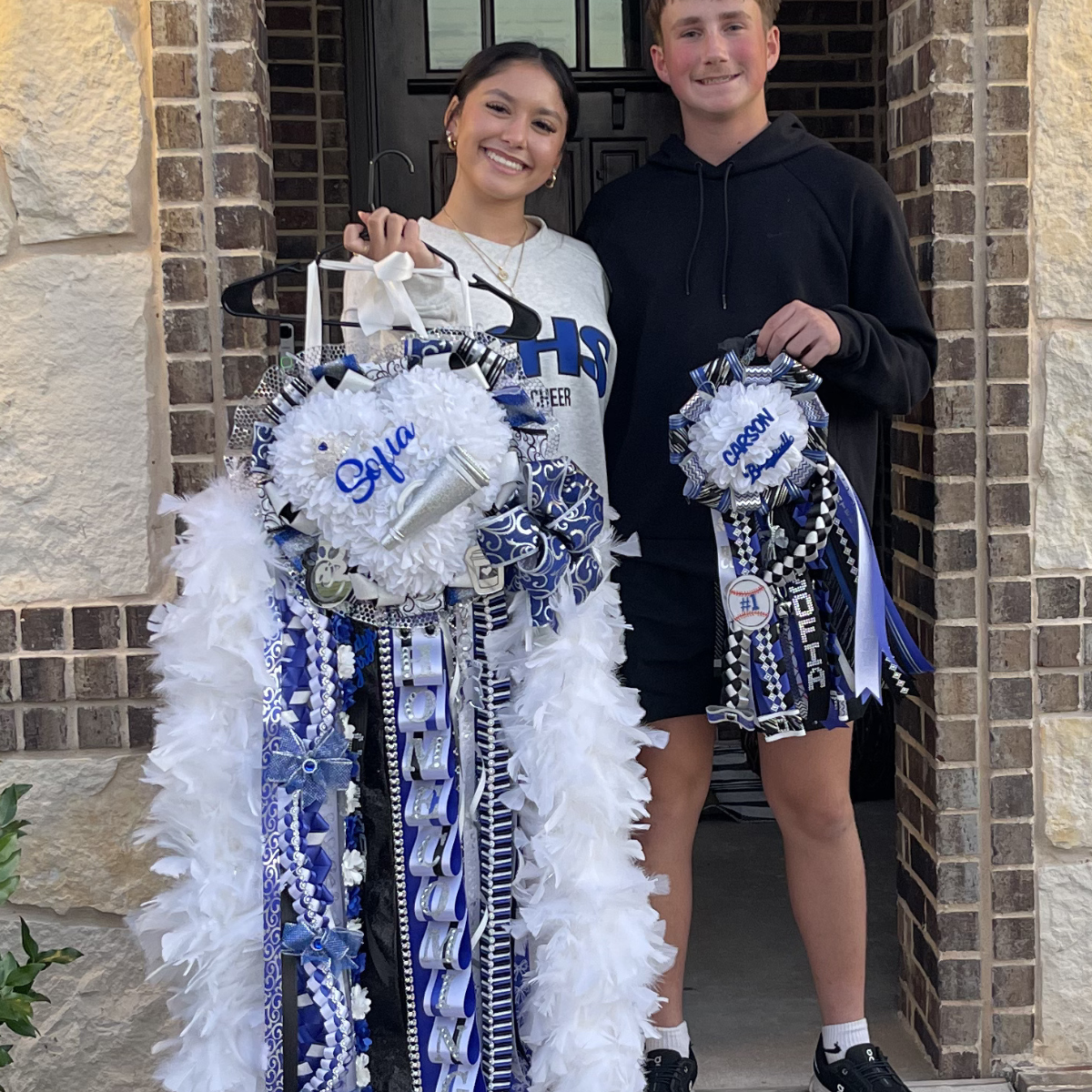 Homecoming Mum, Triple Heart (recommended Junior)