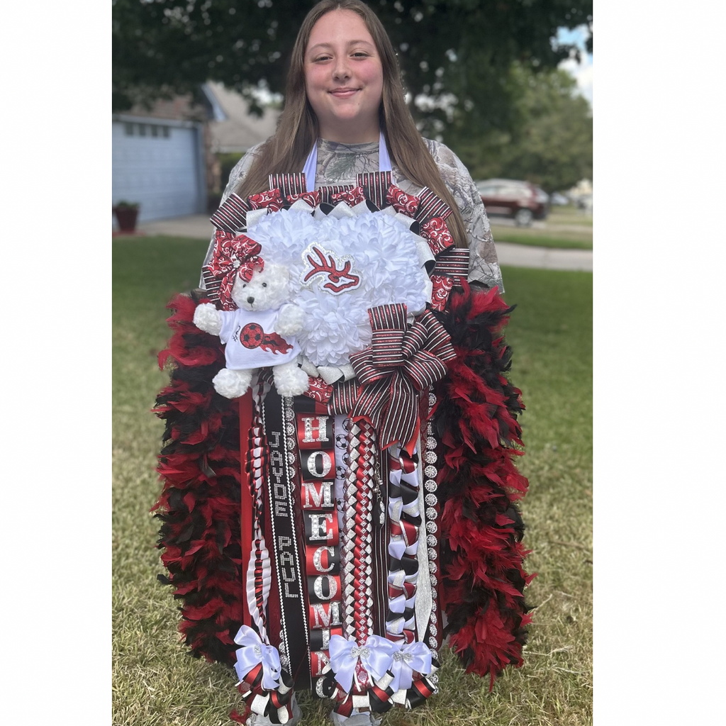Homecoming Mum, Triple Heart (recommended Junior)
